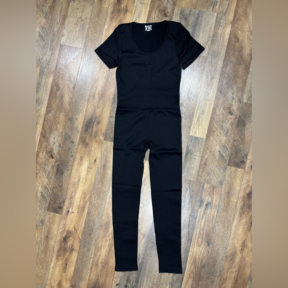 OQQ Black Short Sleeve Jumpsuit